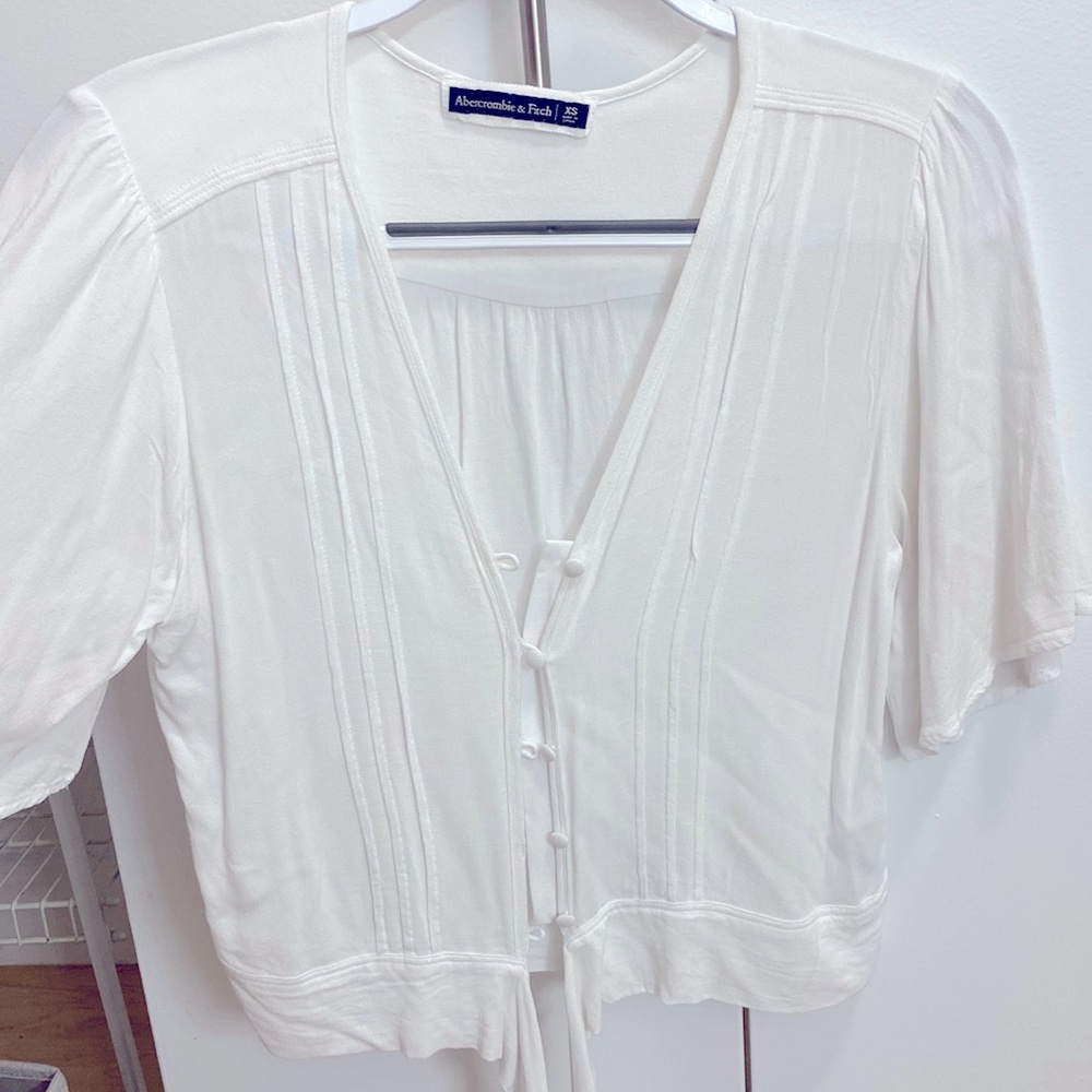Abercrombie & Fitch woman’s blouse!